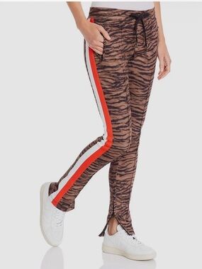 New Pam & Gela track pants with inside zipper and pockets